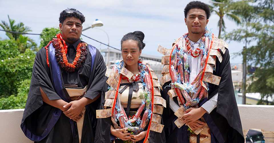 missing picture: 2025grad3.jpg